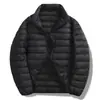 Modelos Antiguos Transfronterizos en Stock Chaquetas Ligeras de Plumas Otoño e Invierno Chaquetas Cálidas Cortas de Invierno Ligeras Fuera de Temporada con Capucha