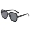 Gafas de Sol Coreanas de Marco Grande con Remaches Cuadrados 2026, Estilo Celebridad de Internet, Gafas de Sol de Moda y Tendencia con Personalidad para Mujer