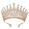 Elegante Tiara Dourada com Strass Branco Coroa de Noiva de Luxo para Casamentos, Concursos e Eventos Especiais Peça de Cabeça Inspirada no Barroco Perfeita para Apresentações e Celebrações de Alto Padrão