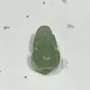 Pingente de imitação de vidro de jade Hetian Pixiu com três moedas e uma moeda, fornecimento ao vivo, pingente Pixiu de tamanho grande para homens