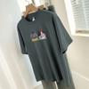 Camiseta de algodón grueso de 260 g para mujer, manga corta, diseño estampado de marca de moda de Hong Kong, cuello redondo, manga corta holgada.