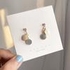 Aguja de Plata S925 Coreanos Elegantes Simples Geométricos Disco Pequeño Aceite Goteando Color Contrastante Pendientes Pequeños Pendientes Personalizados para Mujeres Venta al por Mayor
