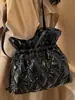 Bolso bandolera con cordón de diamante para mujer 2025 Invierno Nuevo Ropa de algodón Simple Casual Bolso de axila de alto valor