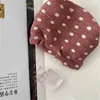 18121 Dulce Celebridad de Internet Tela Fresca Arrugada Chifón Bolsa de Cosméticos Bolsa de Almacenamiento para Teléfono Móvil de Viaje Monedero Portátil Bolsa de Cosméticos