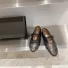 Cabeça redonda oca com sapatilhas planas sapatos casuais da moda 2024 verão novo oco respirável