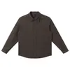 Colección nueva 2026: camisa de manga larga para hombre en un estilo retro, doblemente cepillada y tejida en color, que encarna una estética de "dinero viejo", con un diseño retro americano simple y discreto, creando un look de prenda exterior ligero y lujoso