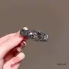 Grampo de Cabelo Oval de Cristal Vazado Super Brilhante Estilo Coreano Acessórios de Cabelo de Luxo Leve Totalmente Strass Versátil Temperamento Pessoa Preguiçosa Presilha para Franja