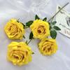 Serie Boda Rosas Simuladas 4 Flores Rosas Ángel Flores Falsas Arreglo Floral Salón de Bodas Guía de Camino Flores Decorativas Hechas a Mano Venta al por Mayor