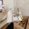 Bolso de Hombro con Patrón de Diamantes de Alto Estilo Nuevo 2026 para Mujer, Elegante Bolso Beige de Lujo Ligero para el Trabajo con Cierre Metálico, Moderno y Versátil