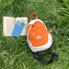Bolsa de Peito Feminina Bolsa para Garrafa de Água de Viagem Bolsa Transversal Versátil e Fashionável Bolsa Esportiva para Ciclismo e Motocicleta Mochila Pequena Masculina Bolsa de Ombro Único Tendência