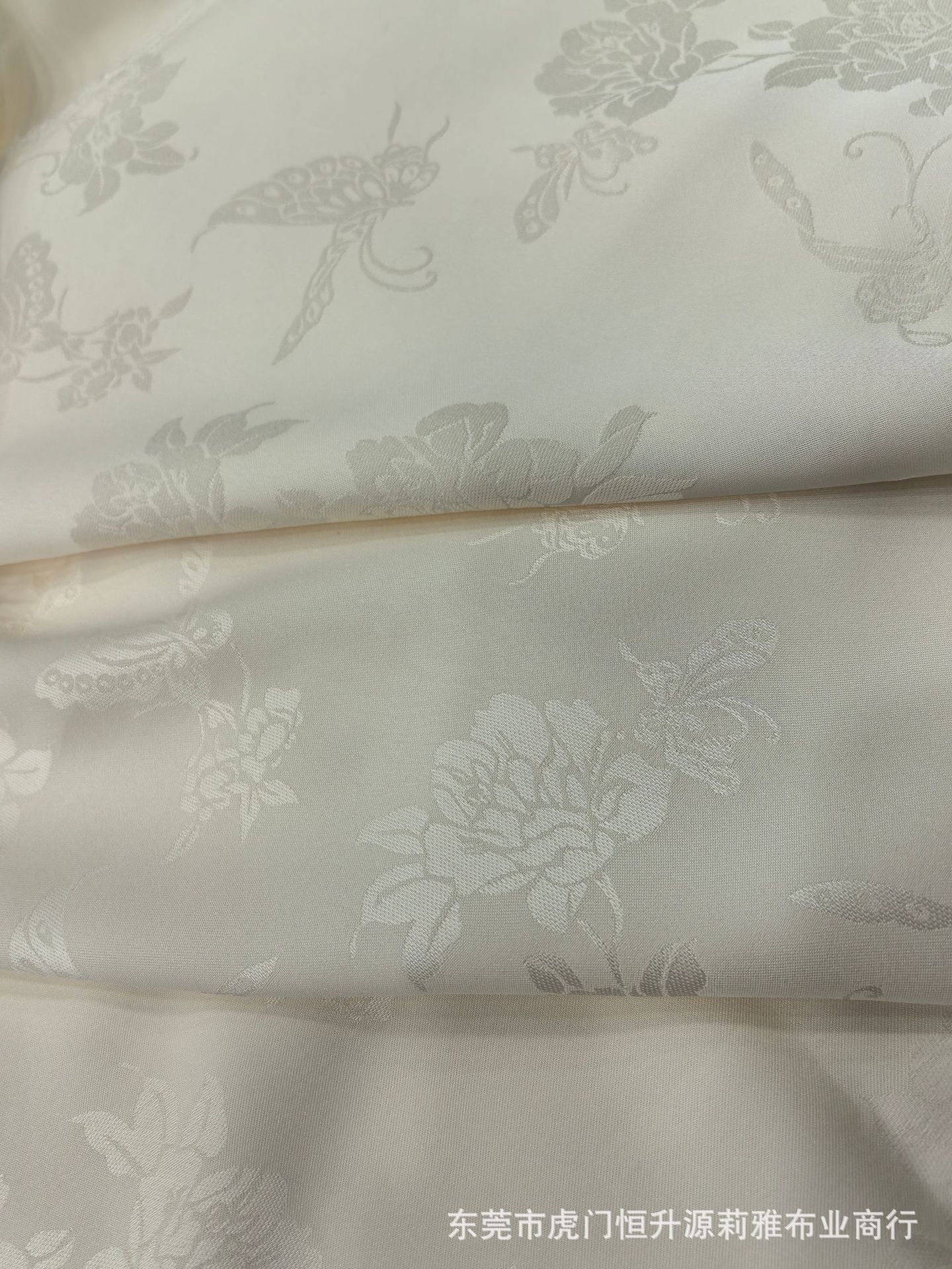 新款钻石丝提花面料 亮丝蝴蝶提花布 潮流国风旗袍连
