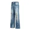 Pantalones acampanados de mezclilla lavada con efecto desgastado y estilo hippie, diseño moderno para hombre con rotos y tachuelas, pantalones casuales únicos
