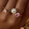 Design silencioso estilo doce romântico aço inoxidável banhado a ouro 18K simples com zircônia com pérola anel de abertura ajustável