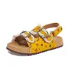 Zapatos de princesa con estampado floral, lindos sandalias nuevas de verano 2026 para niños, zapatos de playa para niñas pequeñas, zapatos suaves antideslizantes