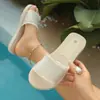 Nuevas Pantuflas de Viaje de Paja Sintética para Mujer de Verano, Elegantes Chanclas Planas de Una Tira para Playa para Niñas