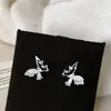 Brincos de Borboleta Vazados Microcravejados com Zircônia, Design Elegante, Simples, Moderno e Doce