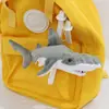 Juguete de Tiburón de Dibujos Animados Colgante de Peluche Estudiante Niños Bolso Muñeca Animal Marino Llavero Colgante de Muñeca Regalo