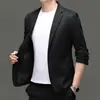 Traje Elegante de Manga Longa para Homem, Novo Estilo de Primavera, de Botão Único, Estiloso, Versátil, Casual, de Corte Amplo, Jaqueta Estampada com Dois Botões