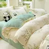 Conjunto de quatro peças de veludo de leite de alta gramatura Classe A estampado personalizável conjunto de três peças de veludo quente para outono e inverno conjunto de quatro peças de flanela