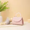 Bolsa Simples Estilo Chanel Porta-Moedas Fofo para Meninas Bolsa de Ombro Fashion de Algodão e Linho para Meninas Venda por Atacado Nova Moda Feminina
