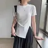 2026 Nueva Camiseta Negra Irregular de Manga Corta de Alta Gama Única y Elegante, Top Corto para Conjuntos de Verano para Mujer