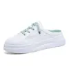 2026 Nuevo Estilo de Verano Zapatos Casuales de Malla Transpirable para Uso en Exteriores, Zapatos Blancos Slip-On para Flojear, Pantuflas Cerradas de Estilo Coreano para Mujer