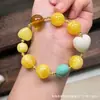 Venta al por mayor del fabricante Pulsera de diseño de oso de cera de abeja de segunda generación Combinación de colores dopamina Accesorios pequeños y frescos para DIY