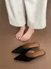 Medias Zapatillas Baotou Estilo Francés para Mujer para Usar Afuera 2025 Nuevas Sandalias de Tacón de Aguja de Verano Que No Cansan los Pies Sandalias de Puntera Puntiaguda de Gamuza