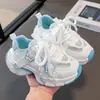Nuevas Zapatillas Deportivas de Malla Transpirable de Verano para Niñas 2026 Verano Suela Suave Ligeras Cómodas