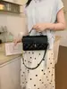 Bolso de mujer transfronterizo, exquisito bolso de hombro con patrón de diamantes, nuevo bolso de mano patchwork de hebilla de bloqueo de alta gama de Henggeng, elegante bolso cruzado
