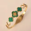 Pulsera de Acero de Titanio de Trébol de Cuatro Hojas para Mujer, Acero Inoxidable, Color Dorado, Números Romanos, Lujo Ligero Europeo y Americano, No se Desvanece, Venta al por Mayor Directa del Fabricante