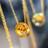Estilo idéntico de la joyería de oro de arena vietnamita, collar de bucle único de hielo triturado, cintura delgada, colgante chapado en oro, un regalo de cumpleaños para tu novia