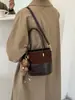 Nuevos Dijes para Bolsos Mini Simples Sensación de Alta Gama Bolsos de Tote Perezosos para Vacaciones para Mujeres Otoño Invierno Bolsos de Mano Retro