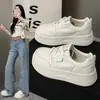 Nuevos modelos de otoño para mujer, zapatillas de entrenamiento alemanas con suelas gruesas y aumento interno de altura, zapatillas casuales de plataforma ultracómodas