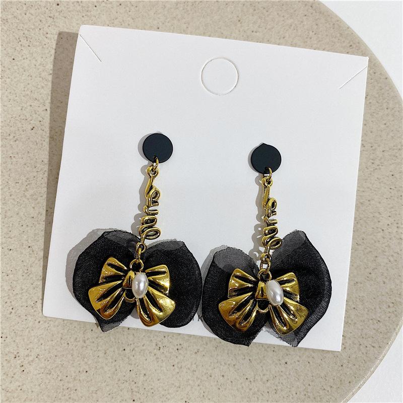 黑色蝴蝶结耳环02