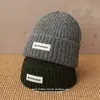 Gorro de Punto Grueso Cálido de Invierno con Diseño Original, Circunferencia de Cabeza Grande, Efecto Adelgazante del Rostro, Protección para los Oídos, Gorro Versátil para Pareja