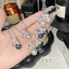 Juego de Anillo de Pétalo de Concha Negra de Tres Piezas de Diseño Versa Jewelry para Mujer Chapado en Oro de 18 Quilates Imitación de Nácar Natural