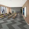 Tapete quadrado comercial em estoque do fabricante, tapete modular antichama e antiderrapante para escritórios, atacado para projetos de prédios de escritórios