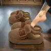 Meias-pantufas femininas abertas da moda para usar ao ar livre, Novo estilo Outono e Inverno 2026, Pantufas de pele com plataforma de alta qualidade, Pantufas de algodão com sola grossa