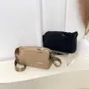 2025 Nueva Tela de Nylon Moderna Elegante Casual Color Sólido Gran Capacidad Bolso Cruzado al Hombro Debajo del Brazo Simple