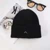 Chapéu de Lã Simples Tricotado Estilo Coreano para Mulheres, Chapéu Pulôver Versátil de Outono e Inverno para Casais, Chapéu de Lã Quente Estilo Japonês para Estudantes