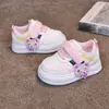 Zapatos Deportivos para Niños Primavera y Otoño 2026 Nuevo Modelo Zapatos para Bebés Niñas Tenis para Niños Pequeños Suela Suave Zapatos Casuales para Caminar Ligeros