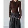 Camiseta de Manga Larga de Color Sólido con Cuello Redondo Estilo Coreano Versátil Jiangzuo para Mujer, Corte Ajustado, Top Básico Adelgazante para Otoño 8826
