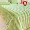 Cobertor de Cama Pelúcia Pelo de Coelho Espesso de Inverno Conjunto de Três Peças Casa Antiderrapante Lençol de Cama Plus Veludo Tatami Lençol de Cama Aquecido Cobertor de Colchão