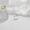 Anel Minimalista Geométrico Xadrez Simples Estilo Coreano para Dedo Indicador com Senso de Design, Anel Versátil de Aço Titânio Estilo Ins Personalizado para Mulheres