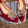 Tacones altos primavera y otoño para mujer punta fina tacón de aguja tacón francés zapatos de boda boca poco profunda zapatos rojos de un solo color versátiles