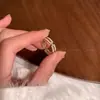 Anillo Abierto de Perlas y Circonitas de Doble Fila, Sensación de Lujo Ligero y Gama Alta, Diseño de Nicho, Ajustable, No se Desvanece, Anillo Apilable para Mujer