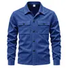 Amazon comercio electrónico transfronterizo casual gamuza solapa múltiples bolsillos un solo botón color liso chaqueta casual para hombre venta al por mayor
