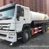 O Novo Caminhão Pesado Howo Howon Tanque de Aspersão Tanque de Água Tanque de Líquido Caminhão Aspersor de Água e Acessórios Exportação 18953179826