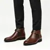 2026 Estilo Cuatro Estaciones Puntiagudos Ligeros Talla Grande 48 Botas de Moda Versátiles de Caña Alta para Hombre Club Nocturno Venta al por Mayor
